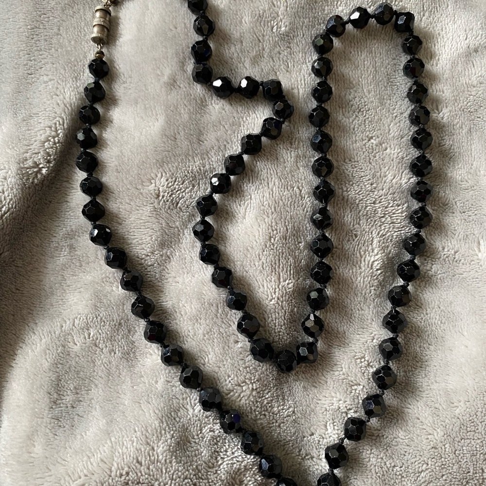 Vintage Les Bernard glass bead necklace